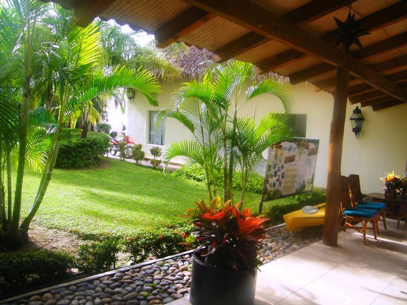 Hotel Las Palomas Vallarta Nuevo Vallarta Exterior photo